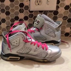 Nike Air Jordan 6 retro size 5.5